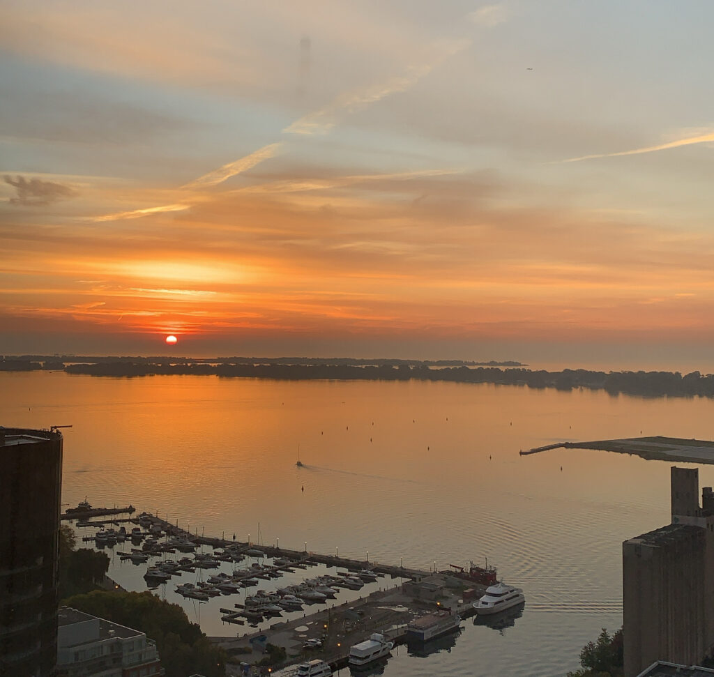sunrise in toronto